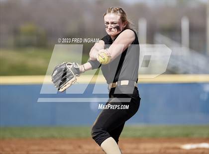 Thumbnail 3 in Westfield @ West Potomac photogallery.