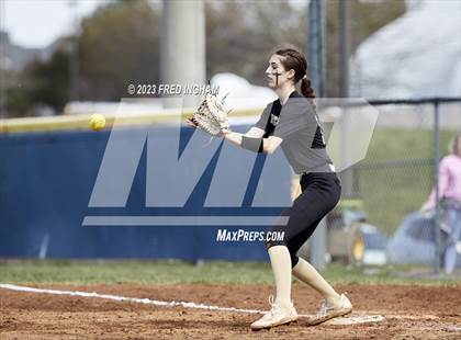 Thumbnail 3 in Westfield @ West Potomac photogallery.