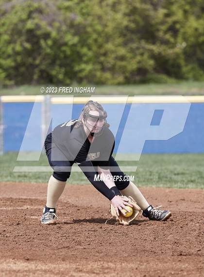 Thumbnail 3 in Westfield @ West Potomac photogallery.