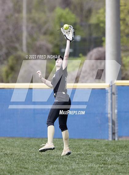 Thumbnail 2 in Westfield @ West Potomac photogallery.