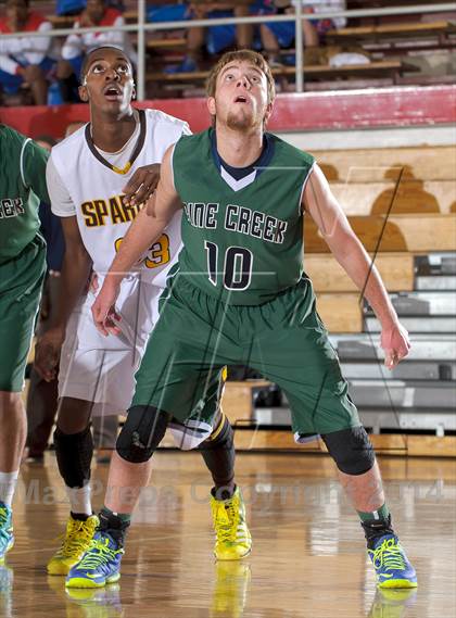 Thumbnail 2 in Thomas Jefferson vs. Pine Creek (Holiday Classic) photogallery.
