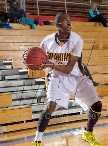 Thumbnail 2 in Thomas Jefferson vs. Pine Creek (Holiday Classic) photogallery.