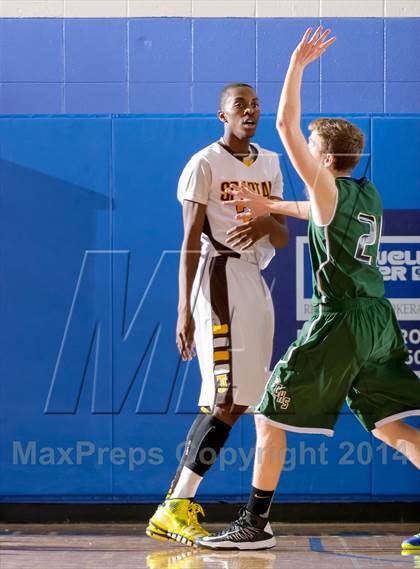 Thumbnail 3 in Thomas Jefferson vs. Pine Creek (Holiday Classic) photogallery.