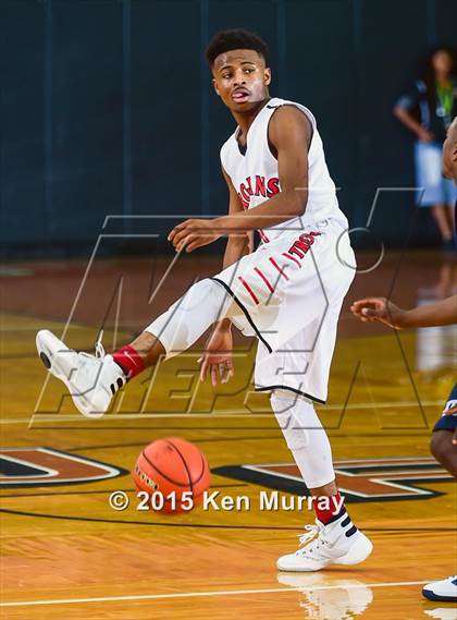 Thumbnail 1 in South Houston vs. Kingwood (McDonald's Texas Invitational) photogallery.