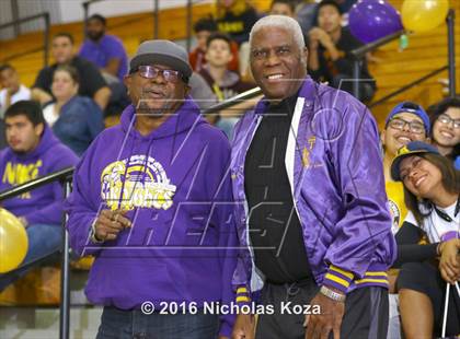 Thumbnail 3 in Whittier vs. Lynwood (CIF SS Playoffs) photogallery.