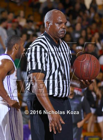 Thumbnail 2 in Whittier vs. Lynwood (CIF SS Playoffs) photogallery.