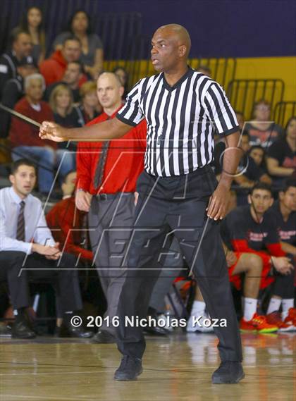 Thumbnail 2 in Whittier vs. Lynwood (CIF SS Playoffs) photogallery.