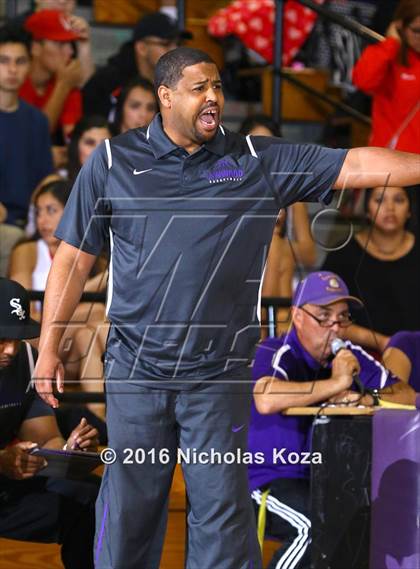 Thumbnail 1 in Whittier vs. Lynwood (CIF SS Playoffs) photogallery.
