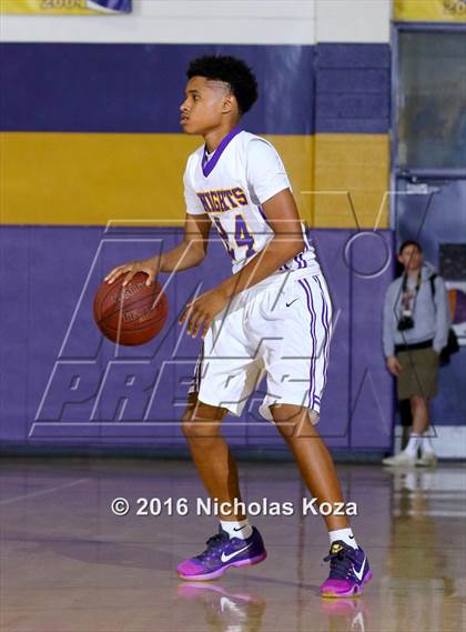 Thumbnail 2 in Whittier vs. Lynwood (CIF SS Playoffs) photogallery.