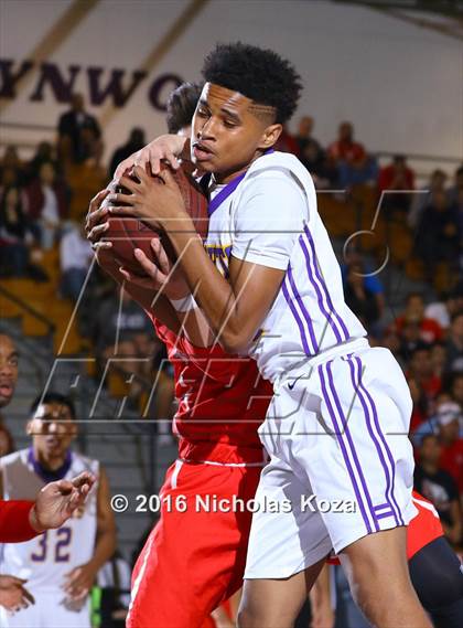 Thumbnail 3 in Whittier vs. Lynwood (CIF SS Playoffs) photogallery.