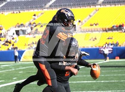 Thumbnail 2 in Clairton vs. Sto-Rox (WPIAL 1A Final) photogallery.