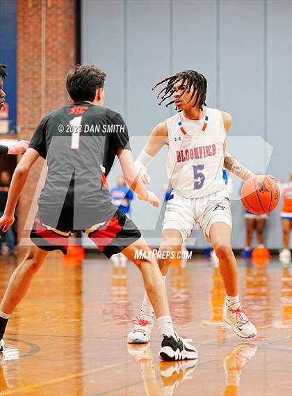 Thumbnail 3 in Bloomfield vs. Masuk (CIAC Division III Round 2) photogallery.
