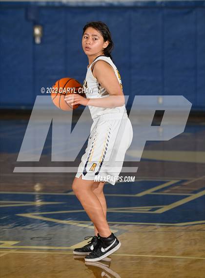 Thumbnail 3 in Mayfield vs. Alhambra (San Marino Tournament) photogallery.