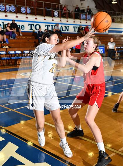 Thumbnail 2 in Mayfield vs. Alhambra (San Marino Tournament) photogallery.