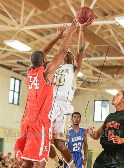 Thumbnail 1 in Charity All-Star Basketball Showcase photogallery.