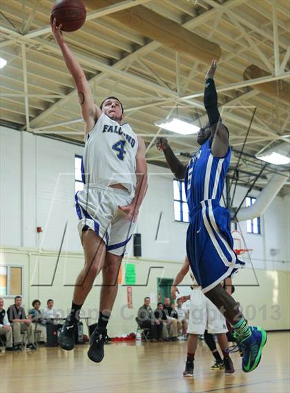 Thumbnail 2 in Charity All-Star Basketball Showcase photogallery.