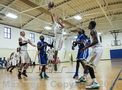 Thumbnail 1 in Charity All-Star Basketball Showcase photogallery.