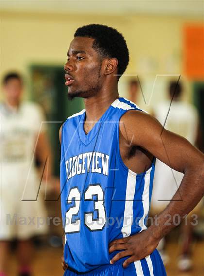 Thumbnail 1 in Charity All-Star Basketball Showcase photogallery.