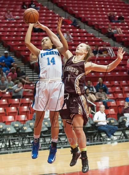 Thumbnail 3 in Bishop's vs La Jolla Country Day (CIF SDS D4 Final) photogallery.