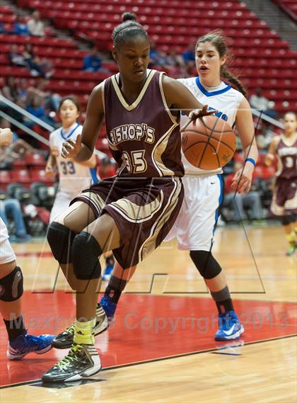 Thumbnail 3 in Bishop's vs La Jolla Country Day (CIF SDS D4 Final) photogallery.