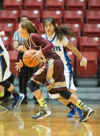 Thumbnail 2 in Bishop's vs La Jolla Country Day (CIF SDS D4 Final) photogallery.