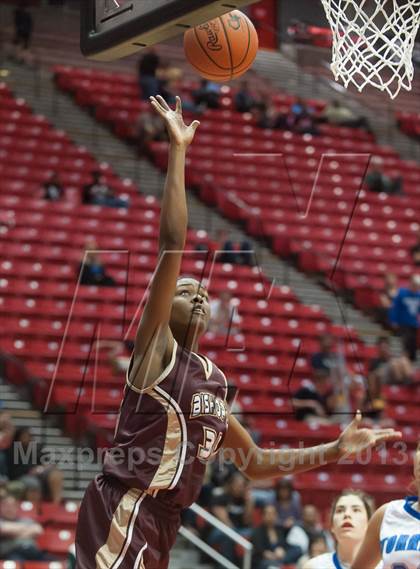 Thumbnail 2 in Bishop's vs La Jolla Country Day (CIF SDS D4 Final) photogallery.