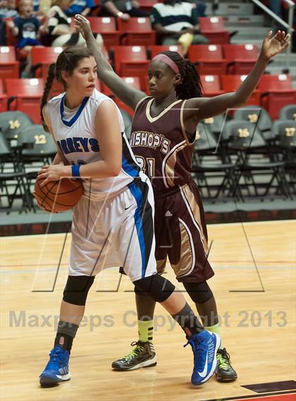 Thumbnail 2 in Bishop's vs La Jolla Country Day (CIF SDS D4 Final) photogallery.