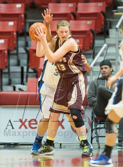 Thumbnail 1 in Bishop's vs La Jolla Country Day (CIF SDS D4 Final) photogallery.