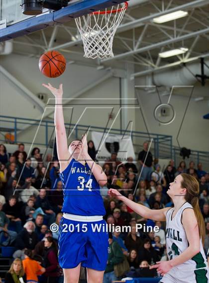 Thumbnail 3 in Wallkill vs. Cornwall Central (Section 9 Class A Final) photogallery.