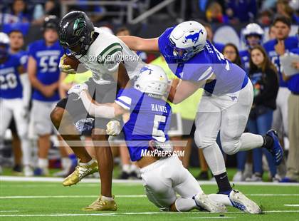 Thumbnail 2 in Cedar Park vs Friendswood (UIL 5A Area Playoff) photogallery.