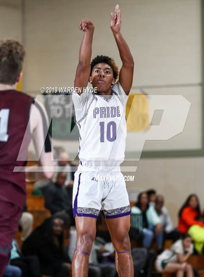 Thumbnail 3 in Woodcreek vs. Bradshaw Christian photogallery.