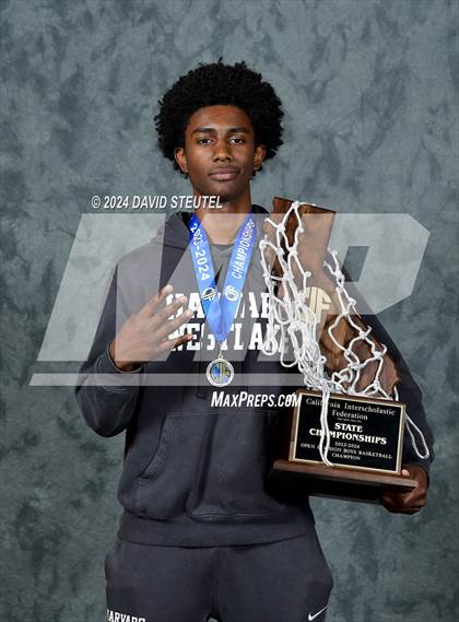 Thumbnail 1 in Harvard-Westlake (CIF State Open Div. Awards) photogallery.