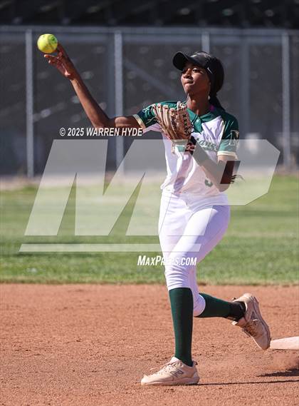 Thumbnail 2 in Sheldon @ Monterey Trail photogallery.