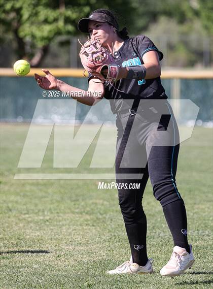 Thumbnail 3 in Sheldon @ Monterey Trail photogallery.