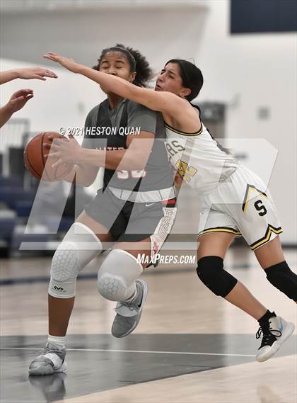 Thumbnail 3 in Mater Dei @ Sonora photogallery.