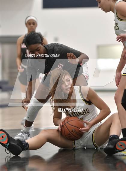 Thumbnail 3 in Mater Dei @ Sonora photogallery.