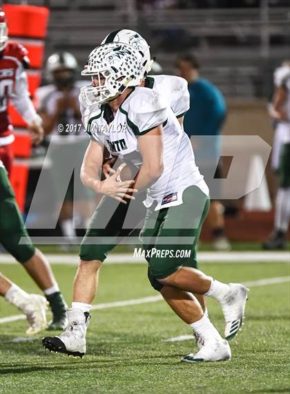 Thumbnail 1 in Electra vs. Santo (UIL 2A Region 2 Bi-District Playoff) photogallery.