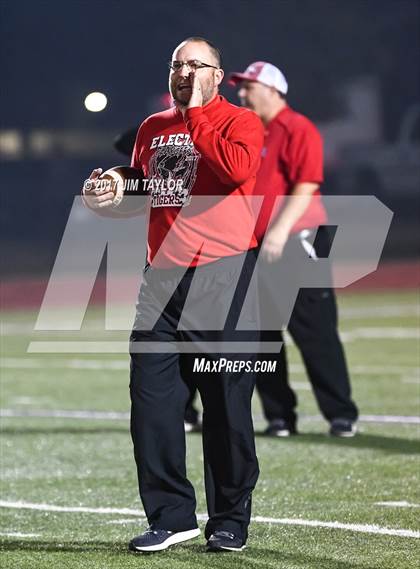 Thumbnail 3 in Electra vs. Santo (UIL 2A Region 2 Bi-District Playoff) photogallery.