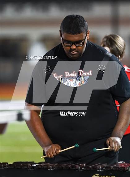 Thumbnail 1 in Electra vs. Santo (UIL 2A Region 2 Bi-District Playoff) photogallery.