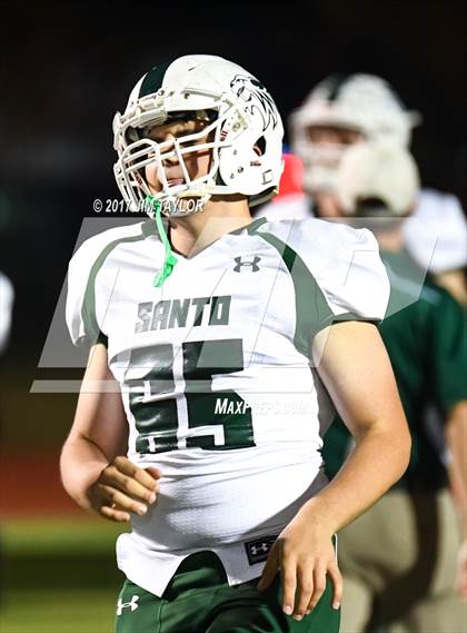 Thumbnail 3 in Electra vs. Santo (UIL 2A Region 2 Bi-District Playoff) photogallery.