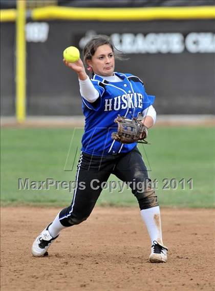 Thumbnail 2 in Hanford West @ Poly (Faster To First Classic) photogallery.