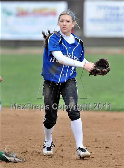 Thumbnail 3 in Hanford West @ Poly (Faster To First Classic) photogallery.