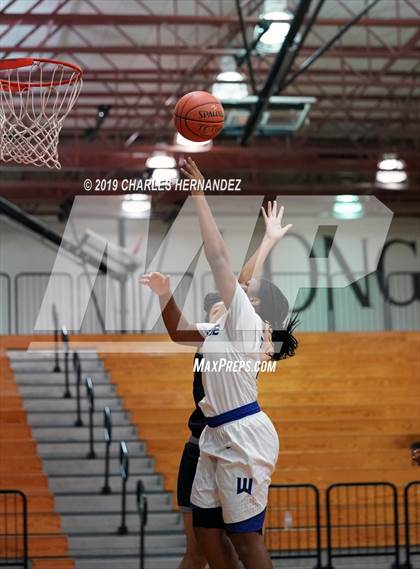 Thumbnail 1 in Westside vs. Dobie (McDonald's Texas Invitational) photogallery.