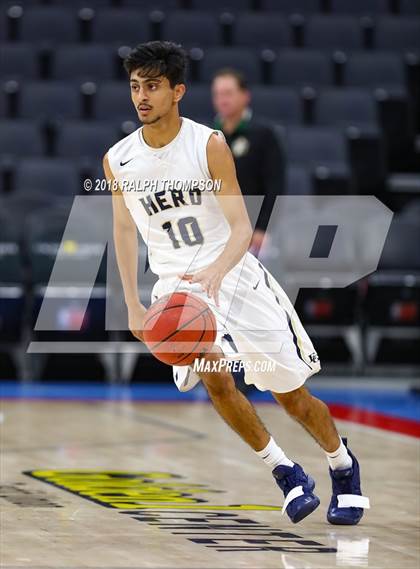 Thumbnail 3 in Elk Grove vs. Rio Americano photogallery.