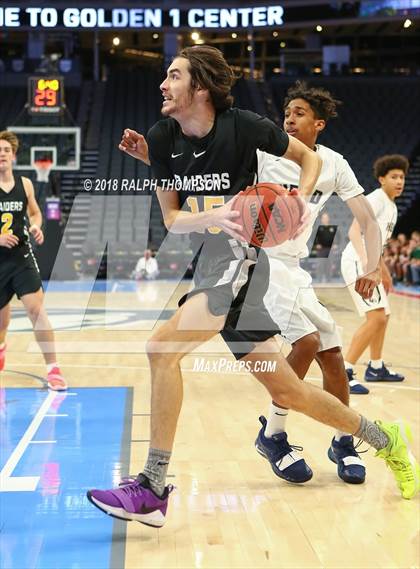 Thumbnail 2 in Elk Grove vs. Rio Americano photogallery.