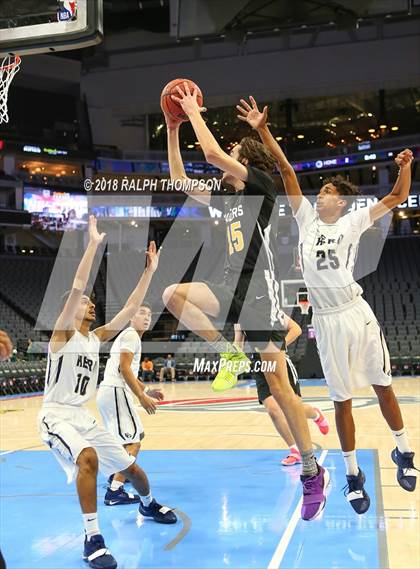 Thumbnail 1 in Elk Grove vs. Rio Americano photogallery.
