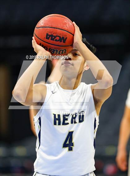 Thumbnail 3 in Elk Grove vs. Rio Americano photogallery.