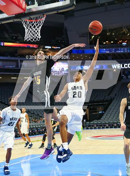 Thumbnail 2 in Elk Grove vs. Rio Americano photogallery.