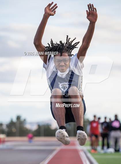 Thumbnail 1 in Spring Valley Weekday #1 (Long Jump) photogallery.