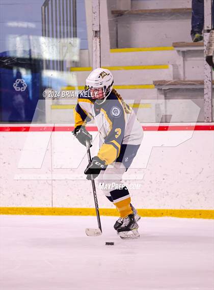 Thumbnail 3 in Notre Dame Academy vs Needham (Hingham Showcase) photogallery.